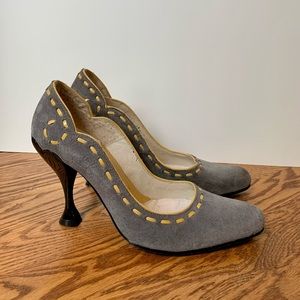 John Fluevog heels Listens Audrey 08 in grey suede and beige patent 7.5